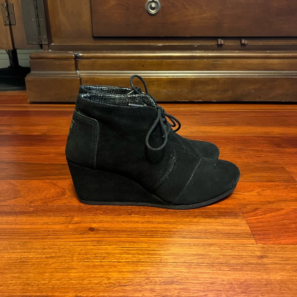 Toms wedge bootie